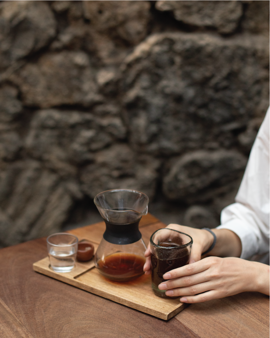 CAFÉ V8-04